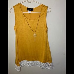 Yellow tunic top w/attached pendant necklace